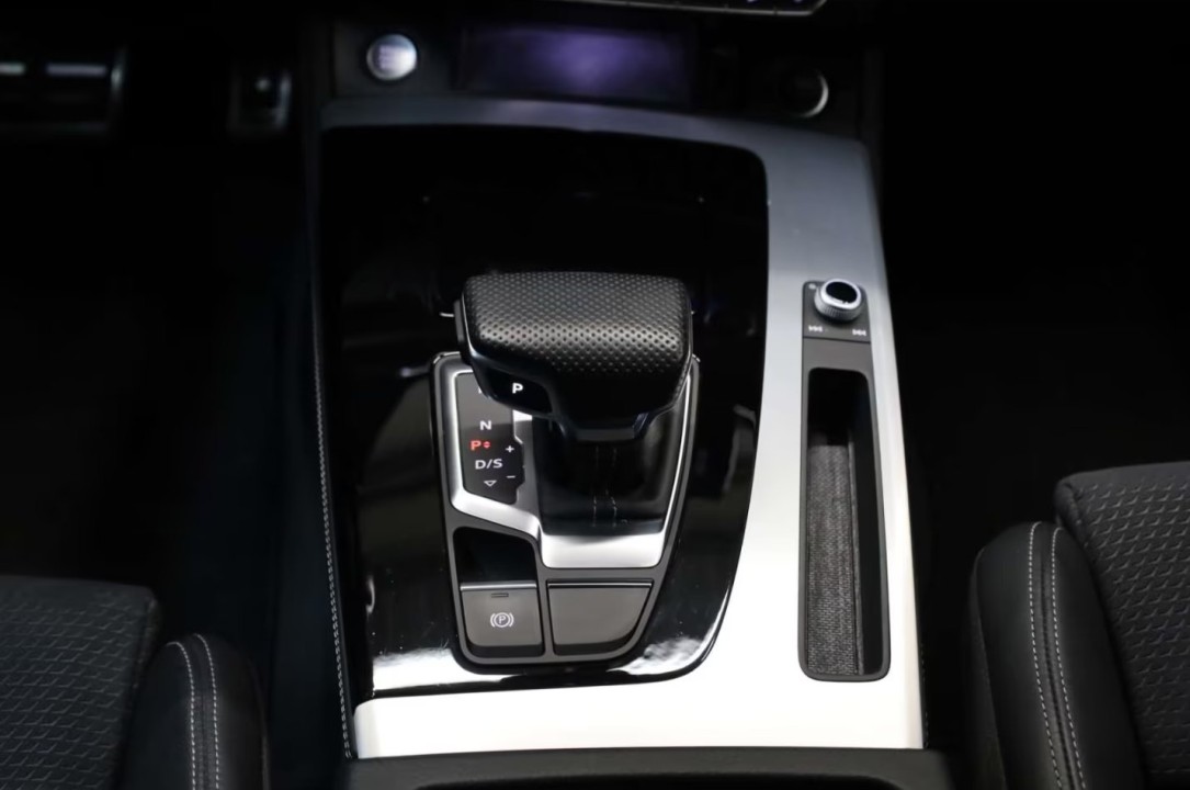 Audi Q5 50TDI quattro tiptronic S-Line - foto 10