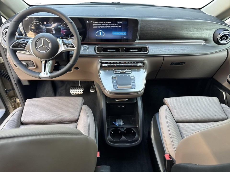 Mercedes-Benz V 300d 4MATIC Extralong Exclusive - foto 9