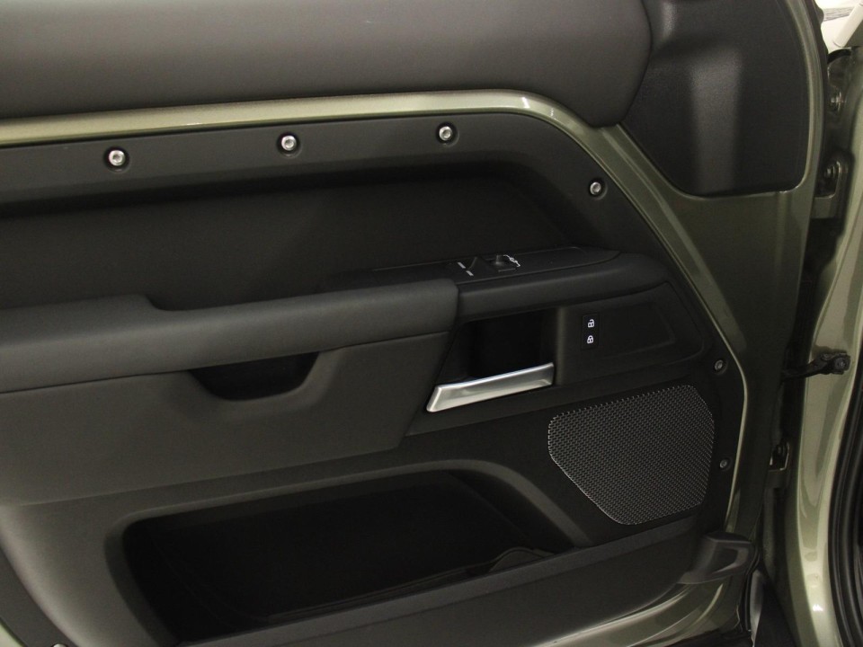 Land Rover Defender - foto 12