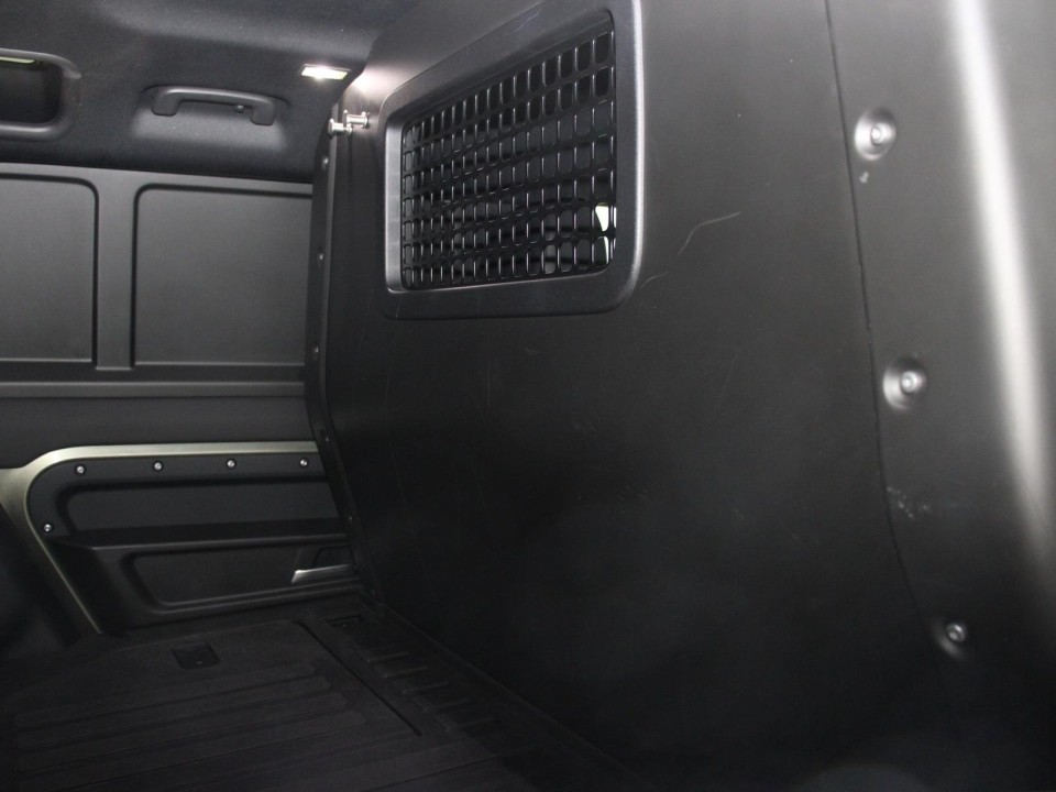 Land Rover Defender - foto 11