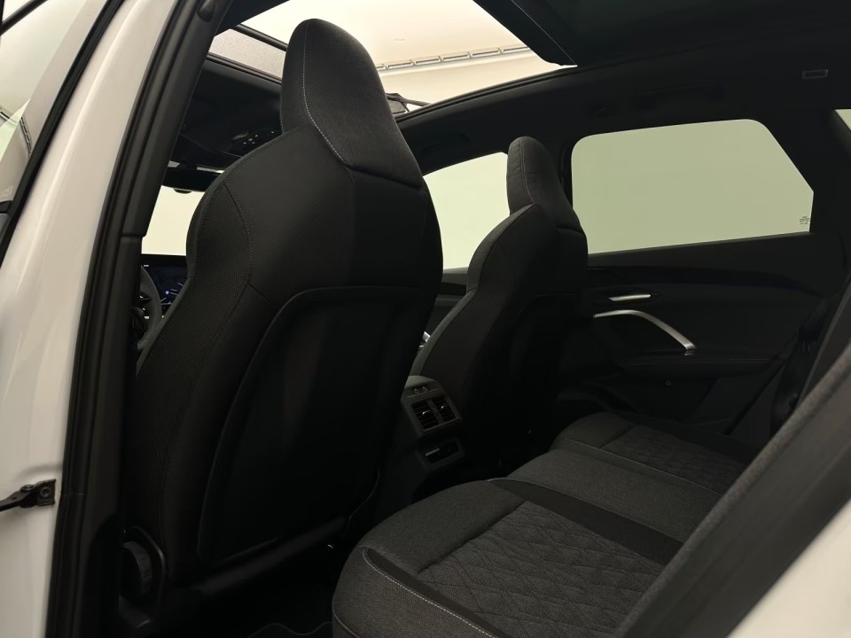 Audi Q5 40TDI quattro S tronic Edition One - foto 33