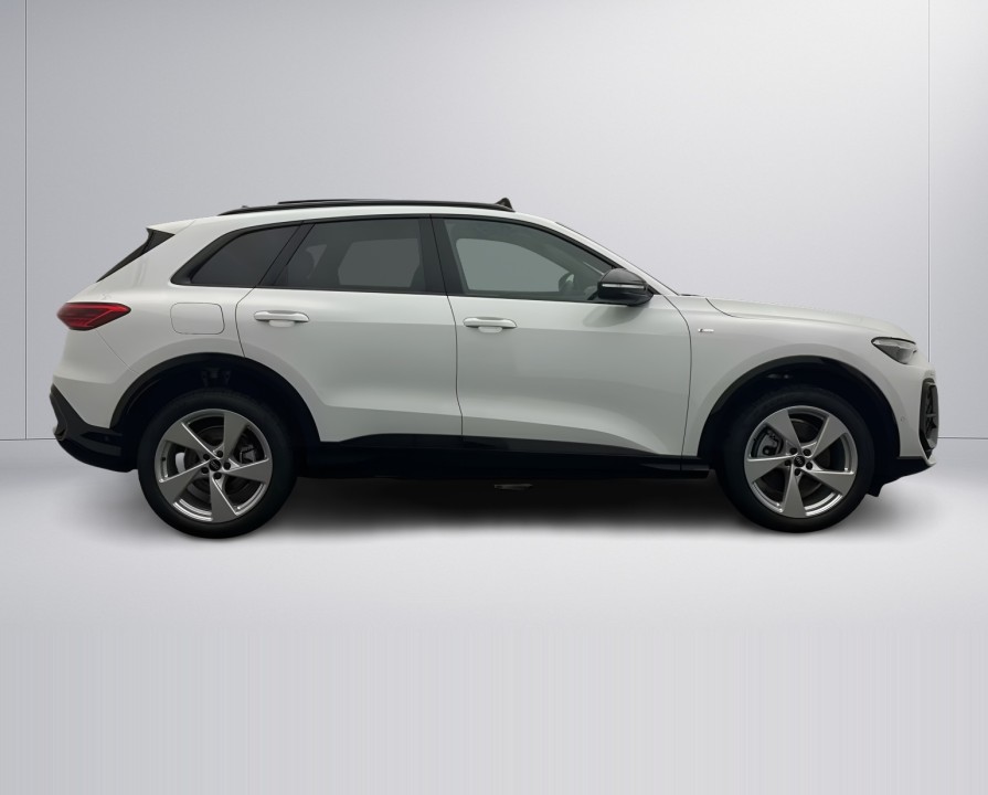 Audi Q5 40TDI quattro S tronic Edition One (3)