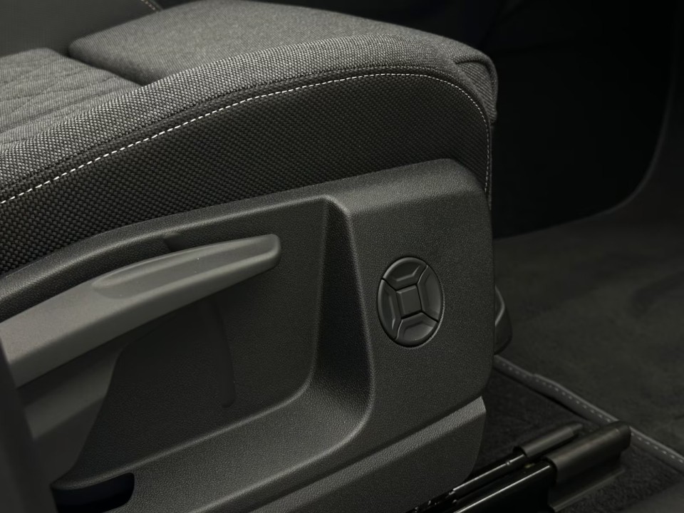 Audi Q5 40TDI quattro S tronic Edition One - foto 37