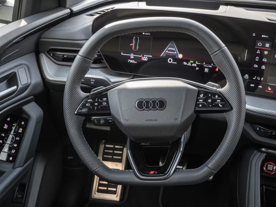 Audi Q5 40TDI quattro S tronic Edition One (3)