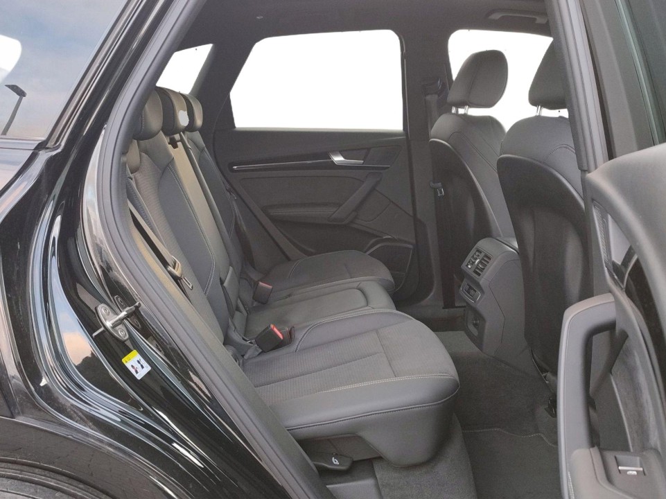 Audi Q5 40TDI quattro S tronic (5)