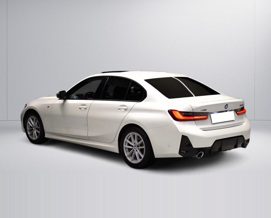 BMW Seria 3 320i xDrive M-Sport (4)