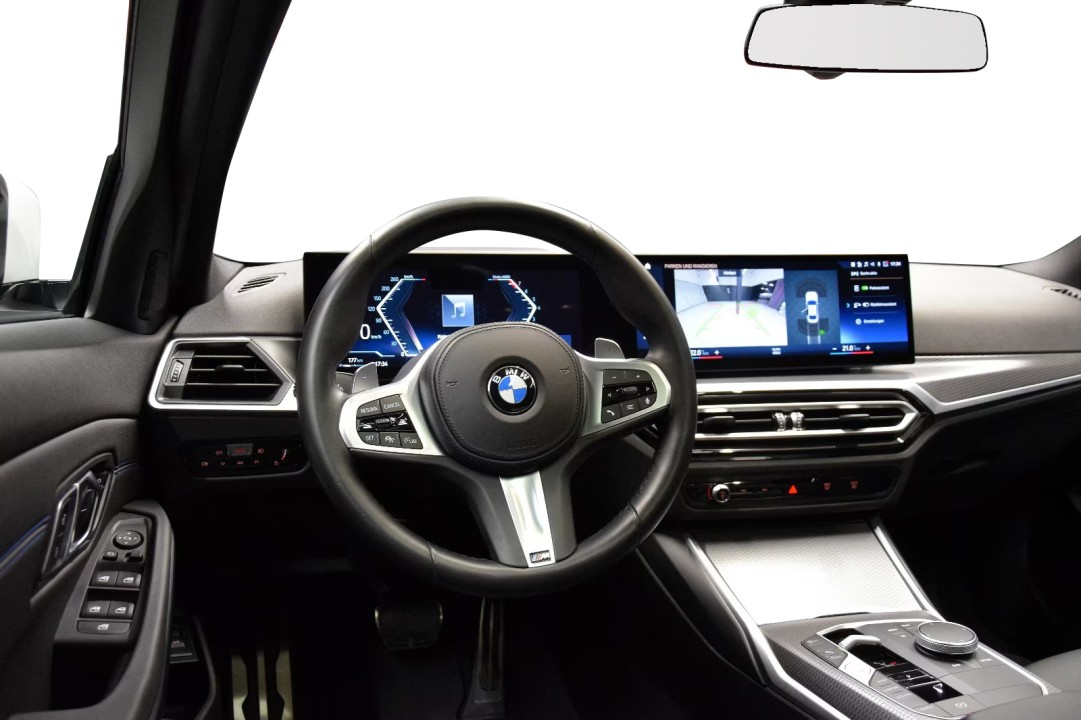 BMW Seria 3 320i xDrive M-Sport - foto 8