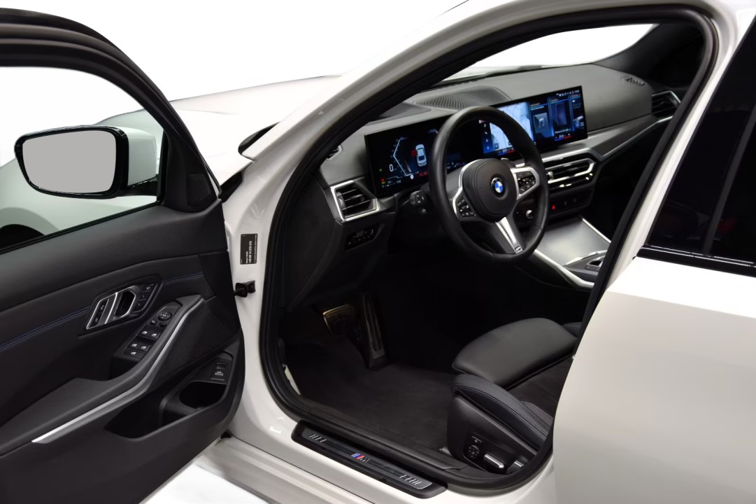 BMW Seria 3 320i xDrive M-Sport - foto 10