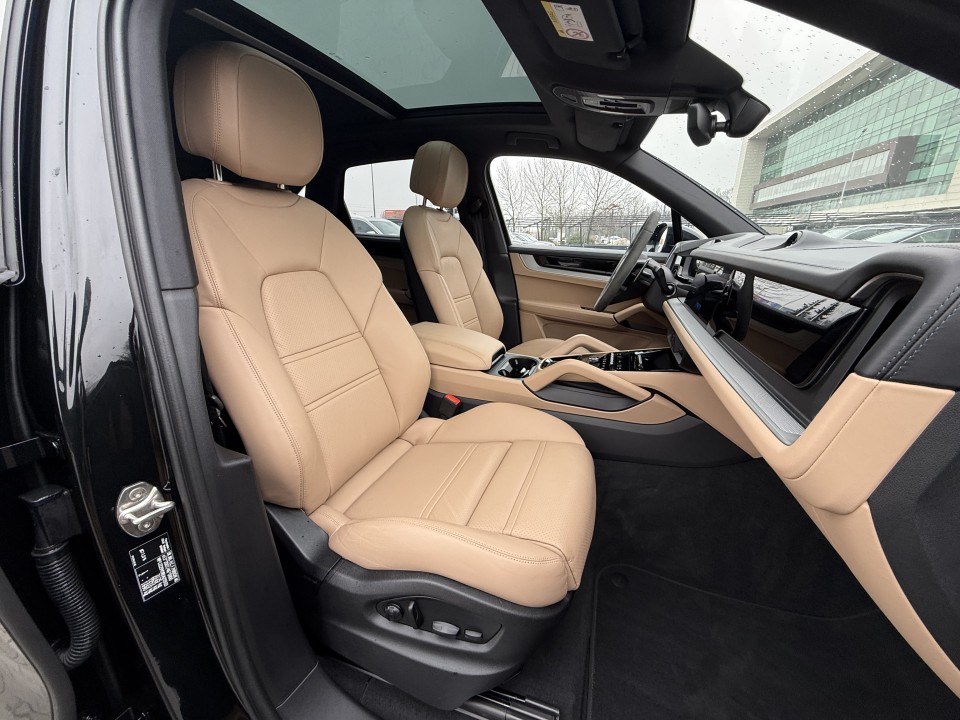 Porsche Cayenne E-Hybrid - foto 16