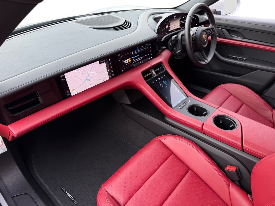 Porsche Taycan - foto 8