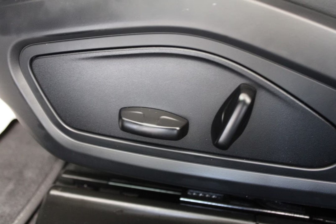 Porsche Taycan - foto 24