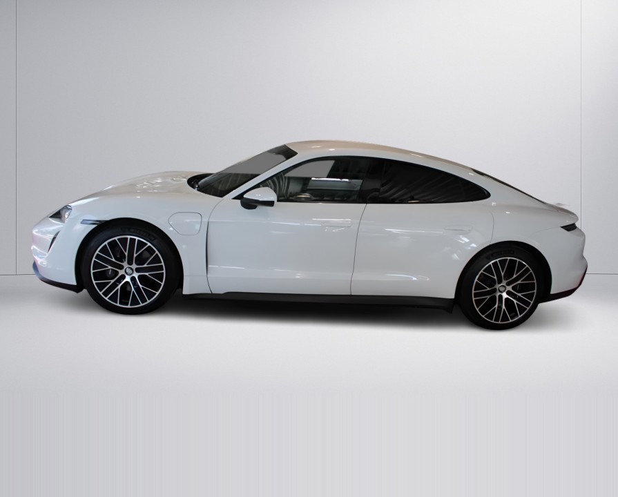 Porsche Taycan (3)