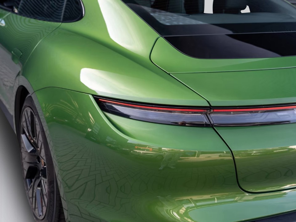 Porsche Taycan - foto 27