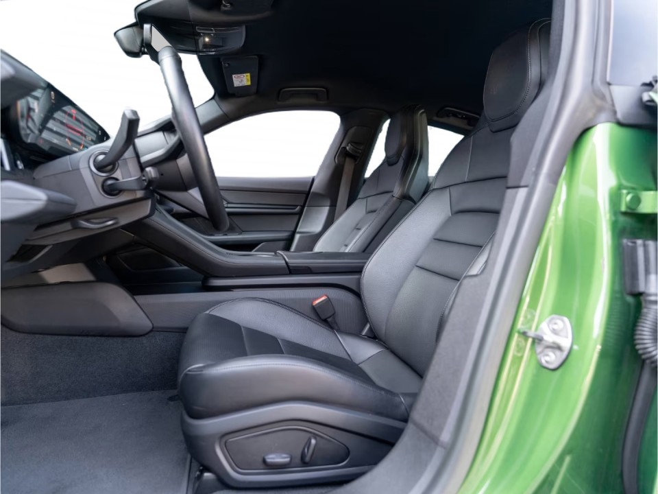 Porsche Taycan - foto 9