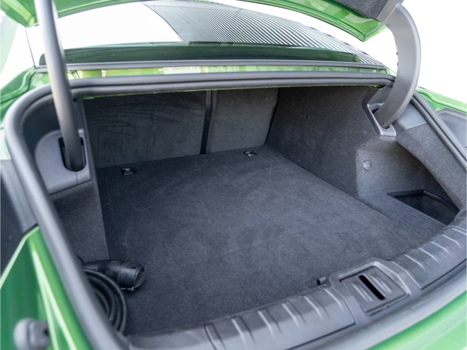 Porsche Taycan - foto 19