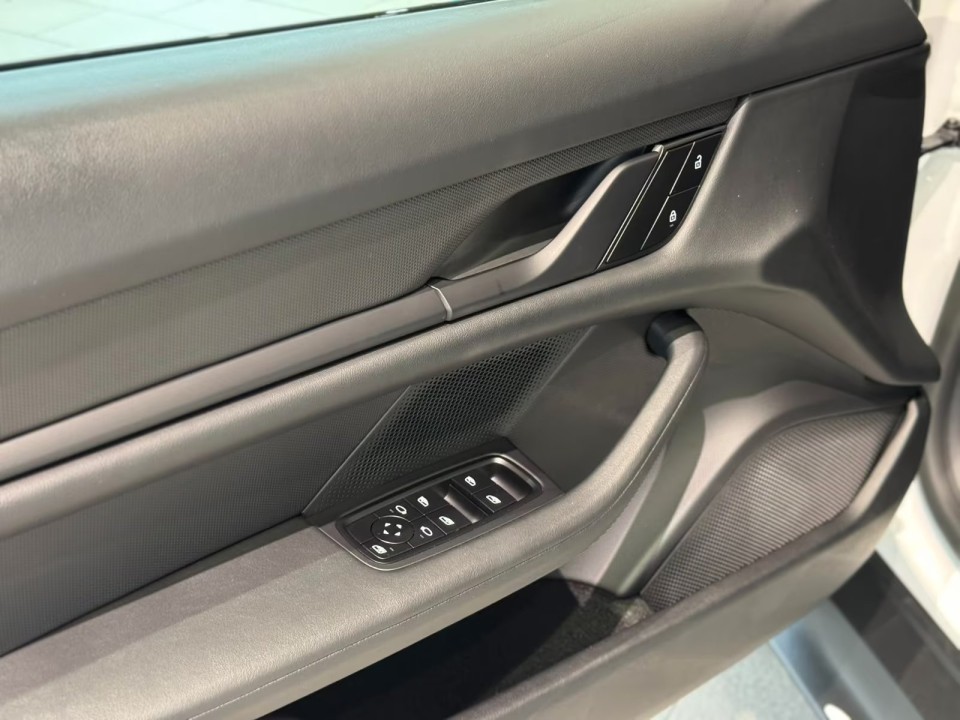 Porsche Taycan Sport Turismo - foto 17
