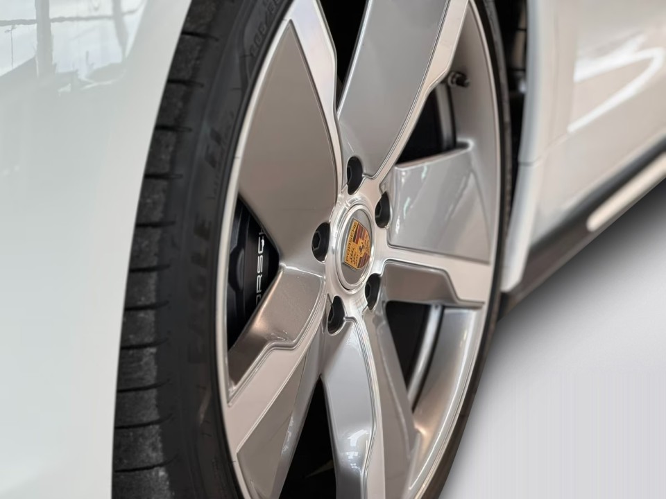 Porsche Taycan Sport Turismo - foto 20