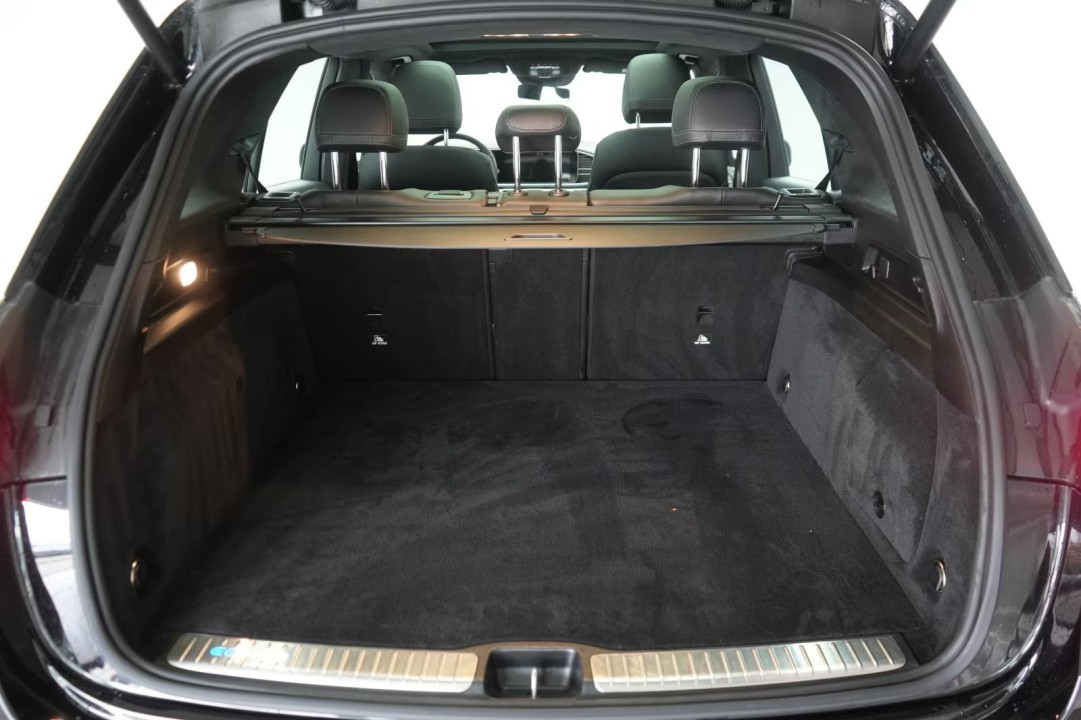 Mercedes-Benz GLE 350de 4MATIC AMG - foto 30