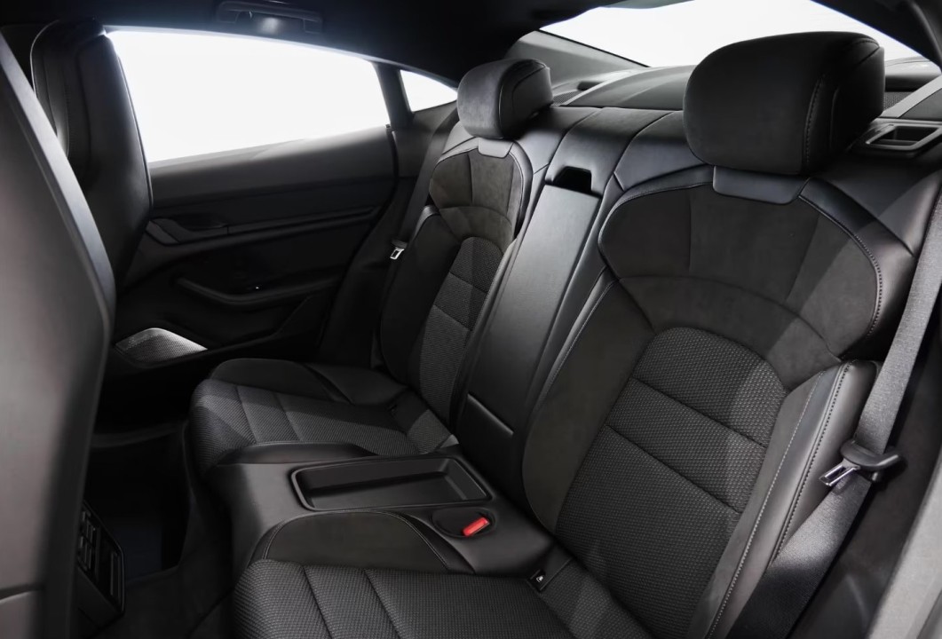 Porsche Taycan - foto 14