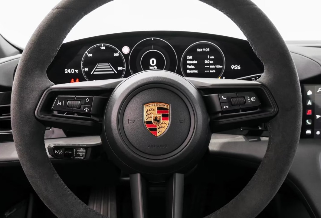 Porsche Taycan - foto 8