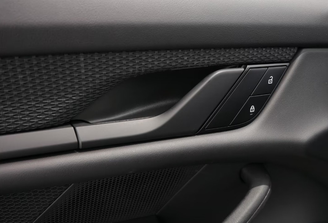 Porsche Taycan - foto 20