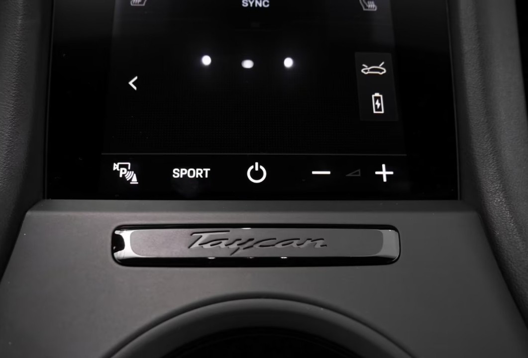 Porsche Taycan - foto 17