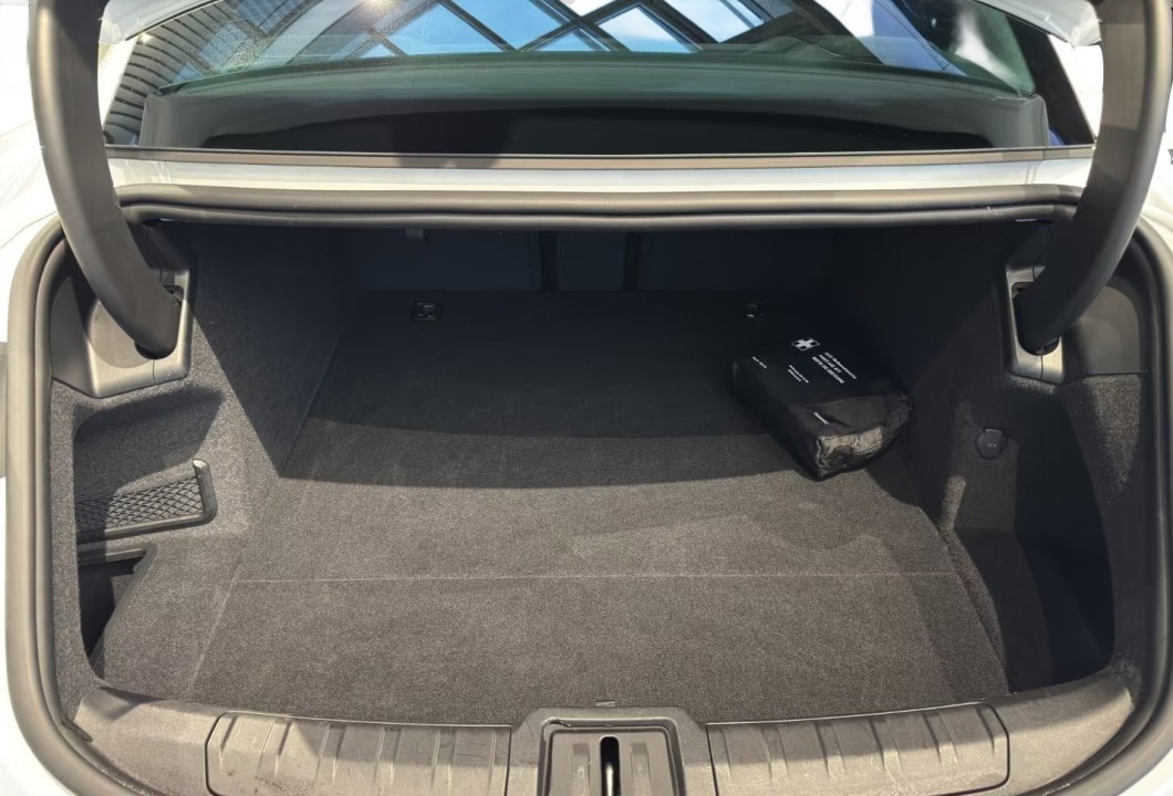 Porsche Taycan - foto 22