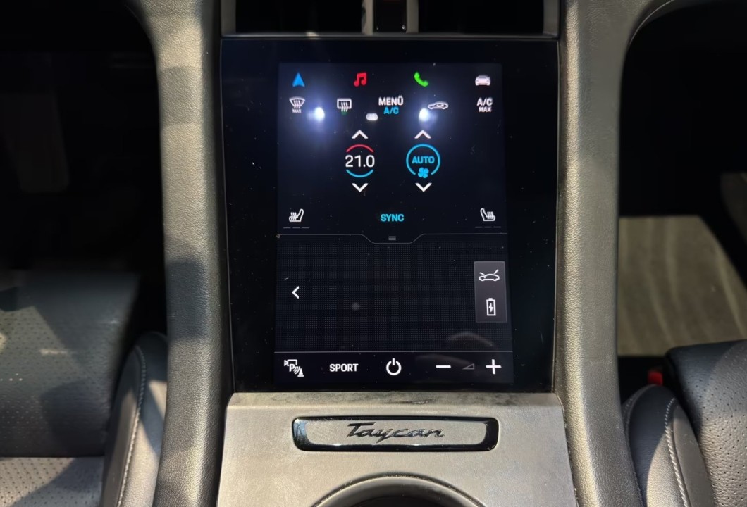 Porsche Taycan - foto 14