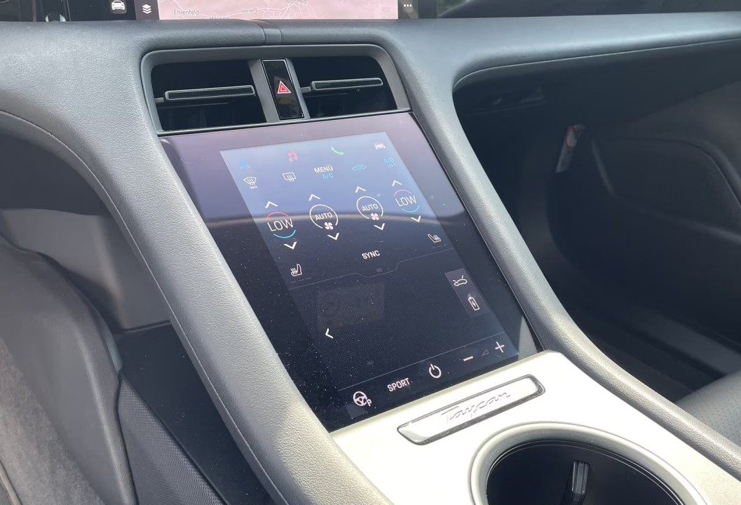 Porsche Taycan - foto 13