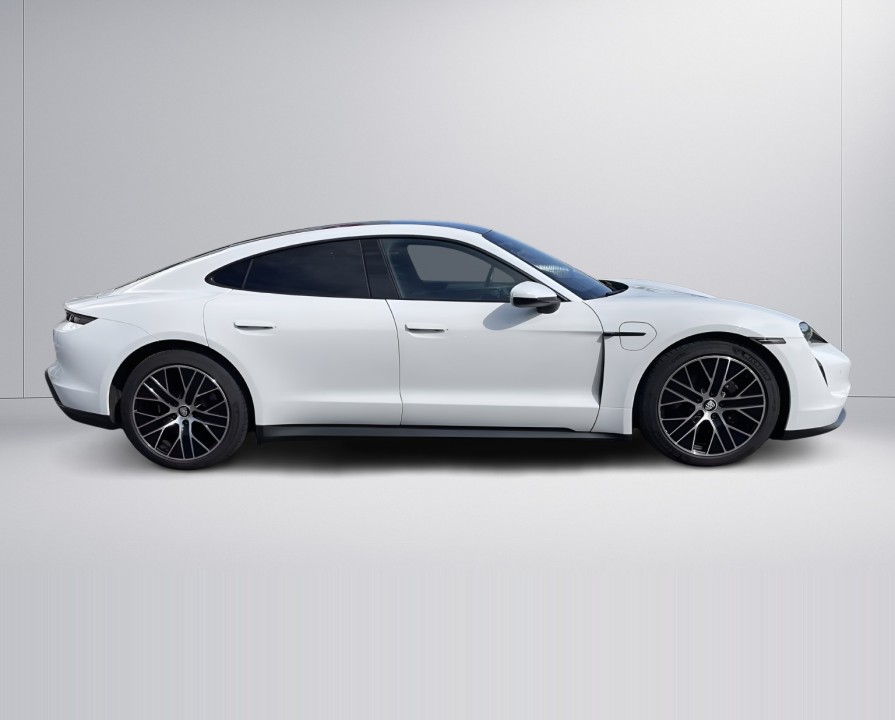 Porsche Taycan (2)