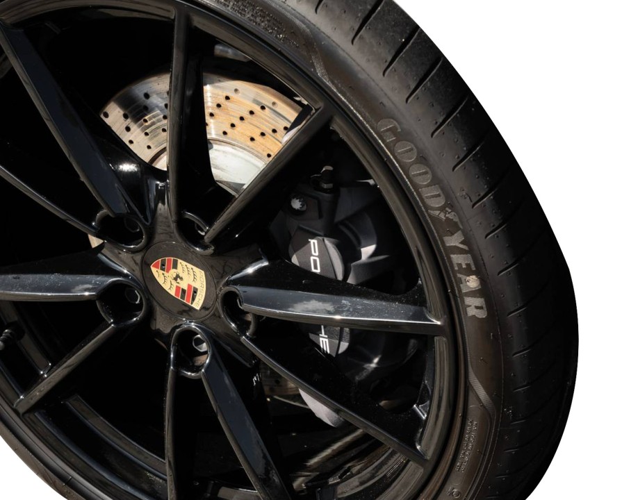 Porsche 911 Carrera 4 - foto 28