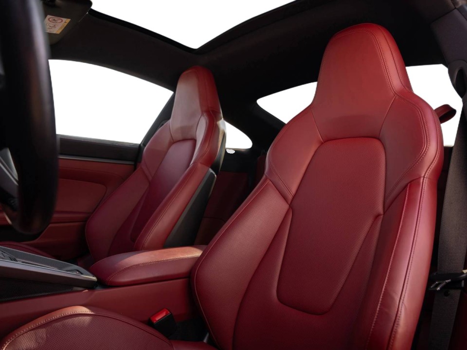 Porsche 911 Carrera 4 - foto 6