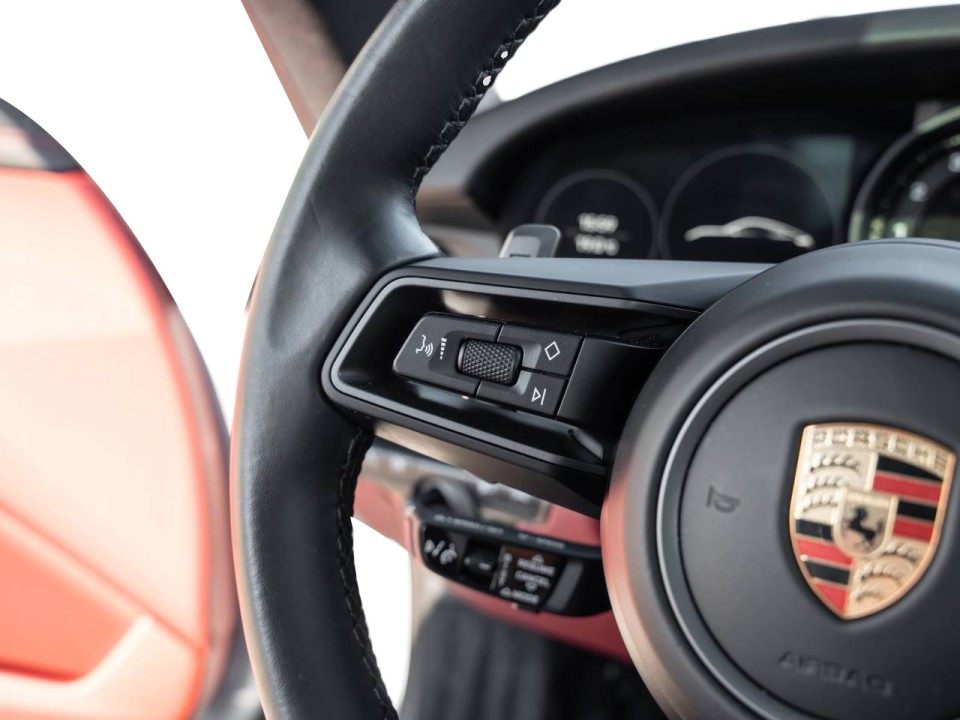 Porsche 911 Carrera 4 - foto 10