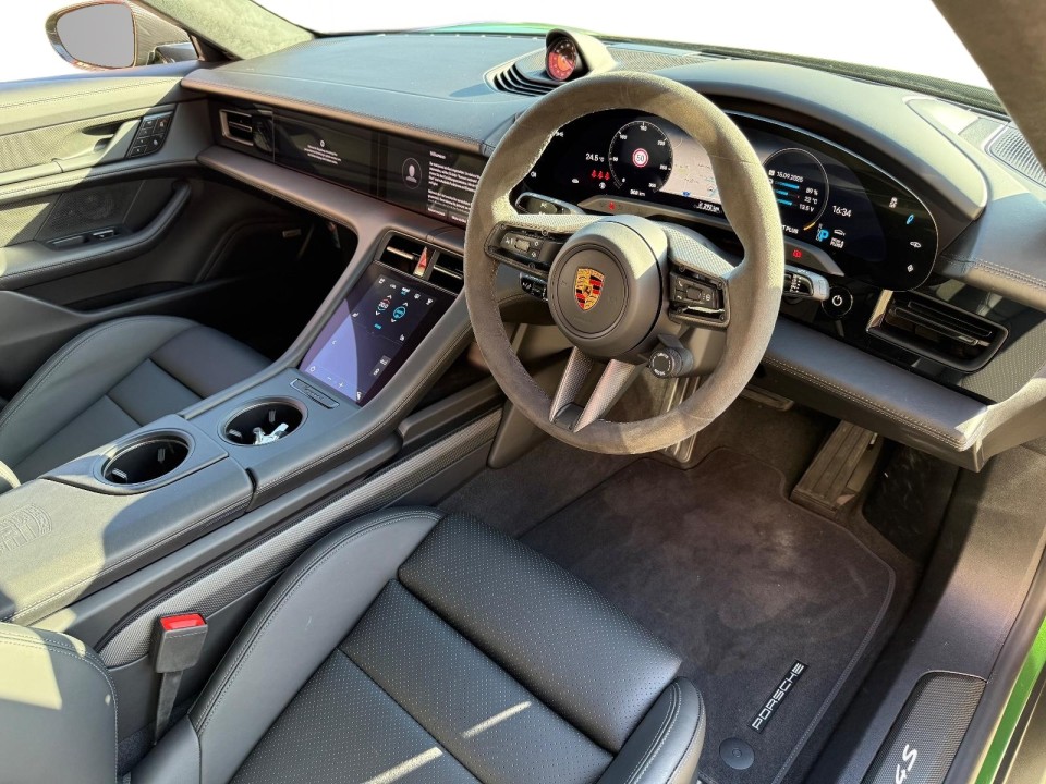 Porsche Taycan 4S - foto 12