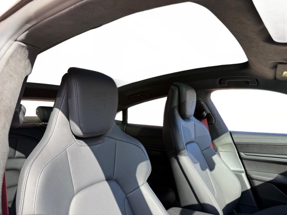 Porsche Taycan 4S - foto 15