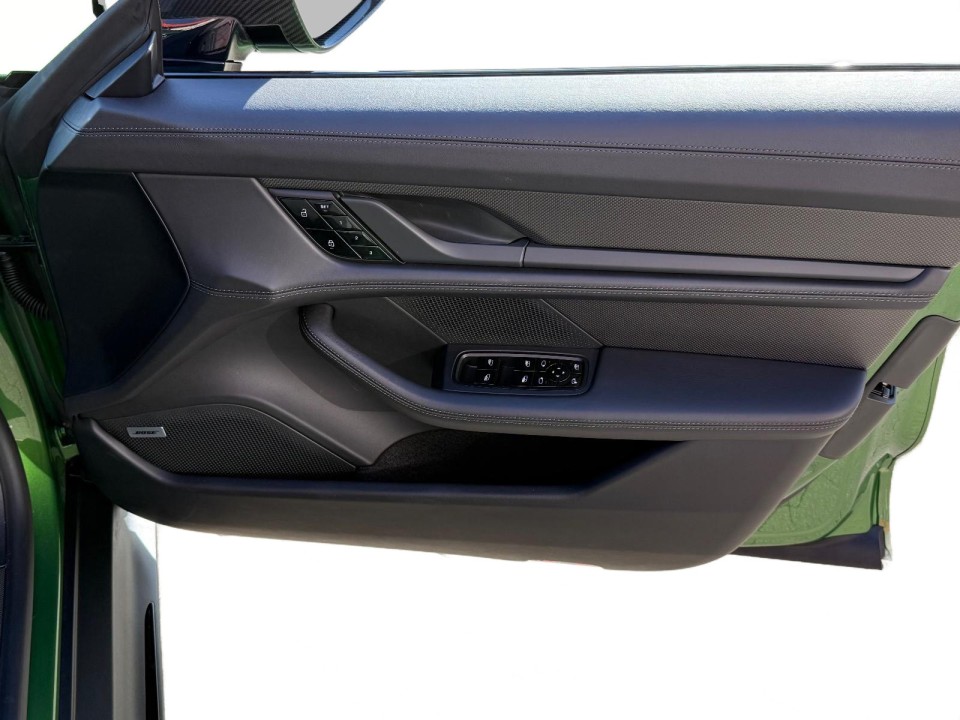 Porsche Taycan 4S - foto 17