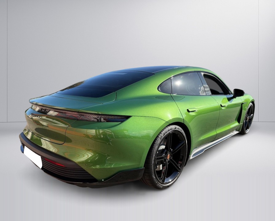Porsche Taycan 4S (4)