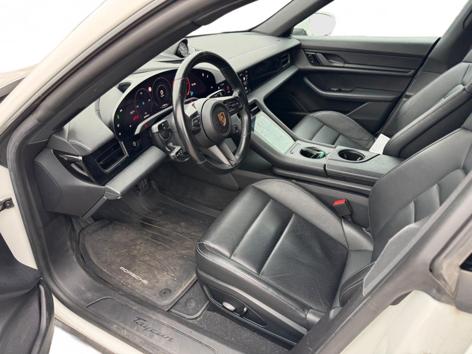 Porsche Taycan (5)