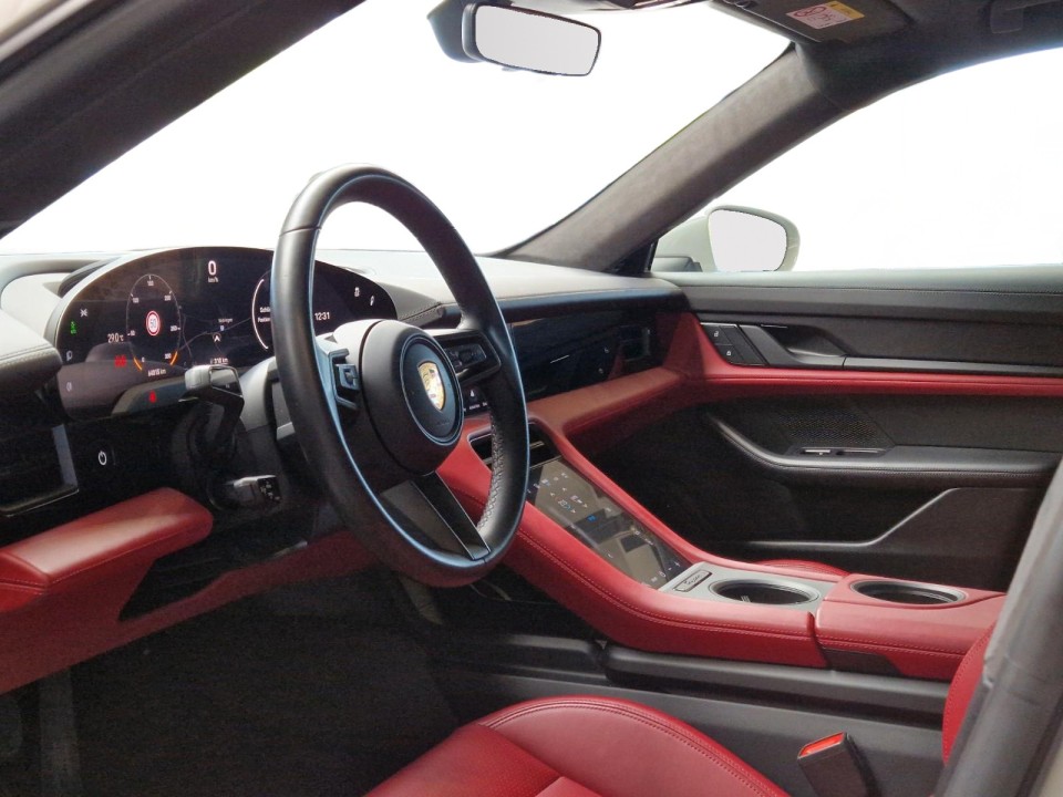 Porsche Taycan - foto 7