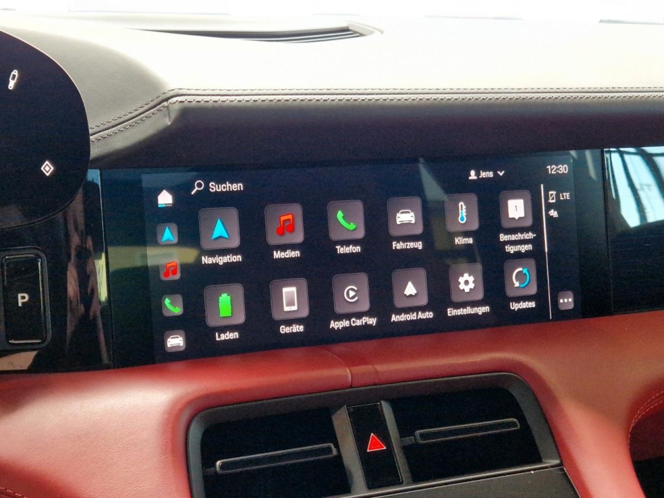 Porsche Taycan - foto 18