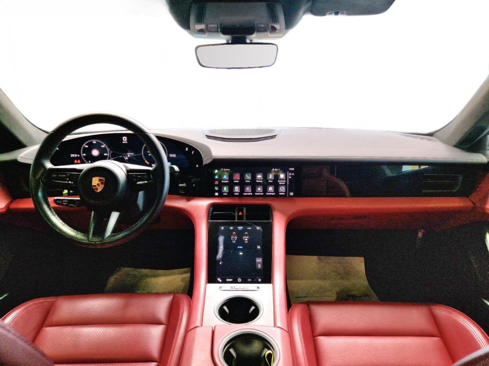 Porsche Taycan - foto 14