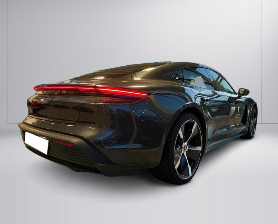 Porsche Taycan (5)