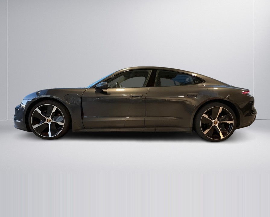 Porsche Taycan (2)