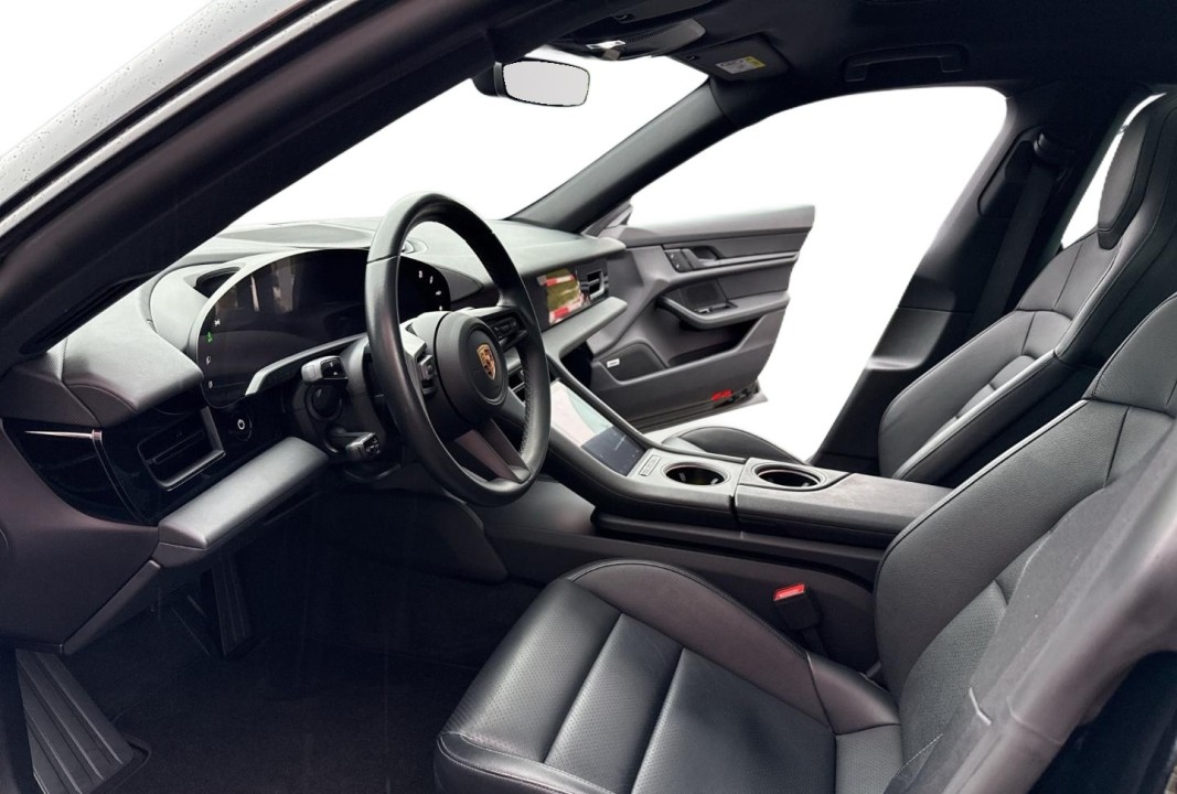 Porsche Taycan - foto 7