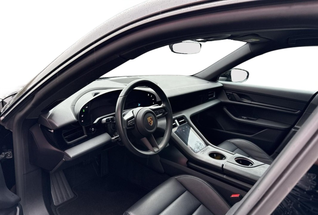 Porsche Taycan - foto 6