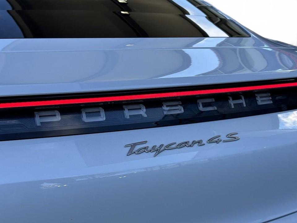 Porsche Taycan 4S - foto 31