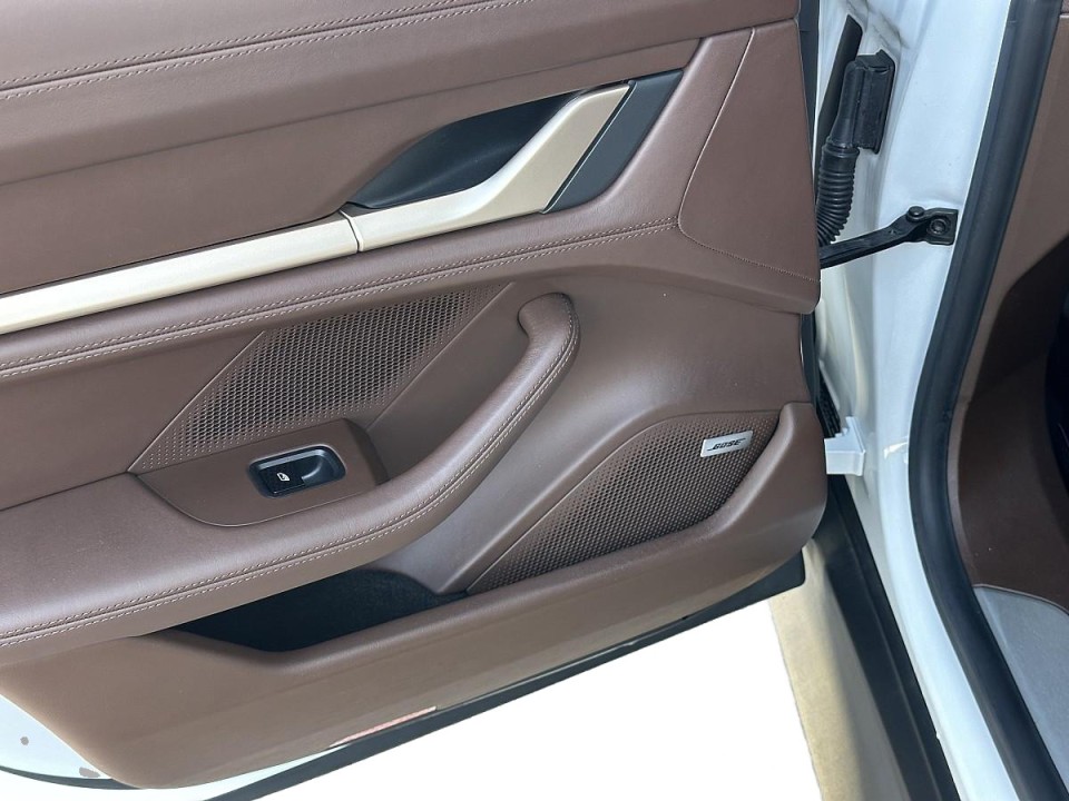 Porsche Taycan 4S - foto 29