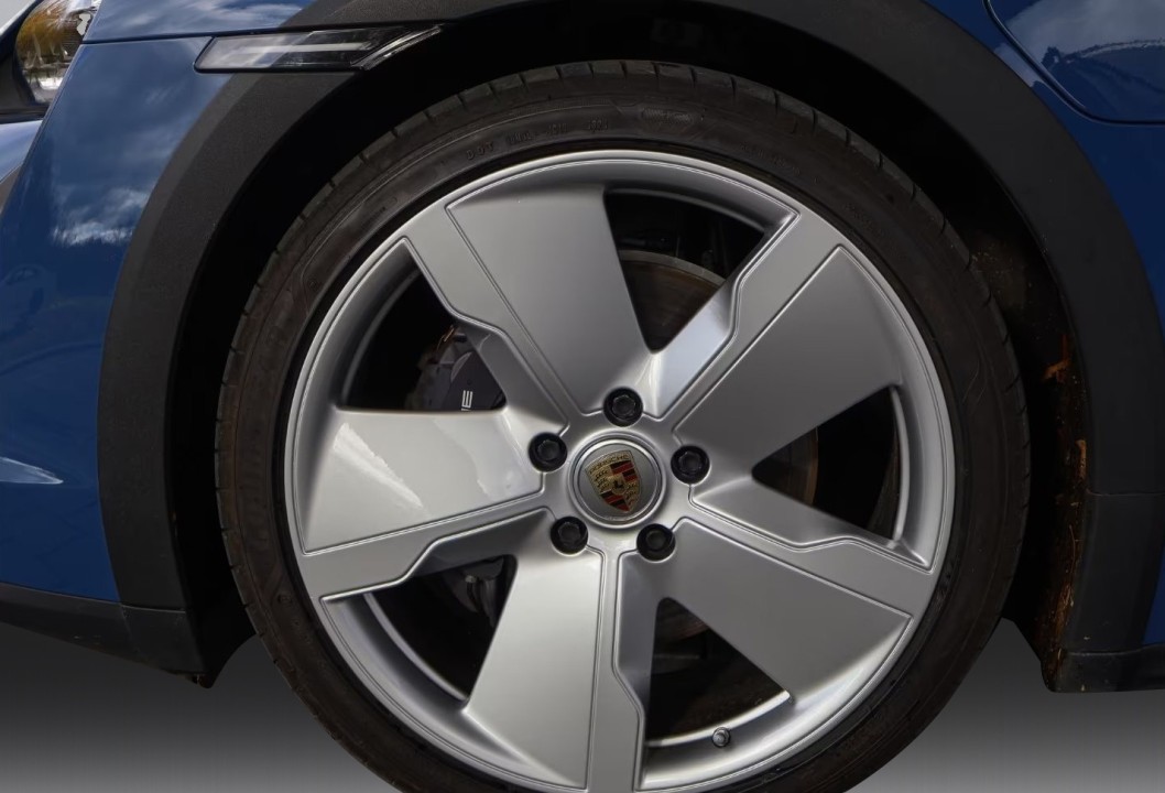 Porsche Taycan 4 Cross Turismo - foto 24