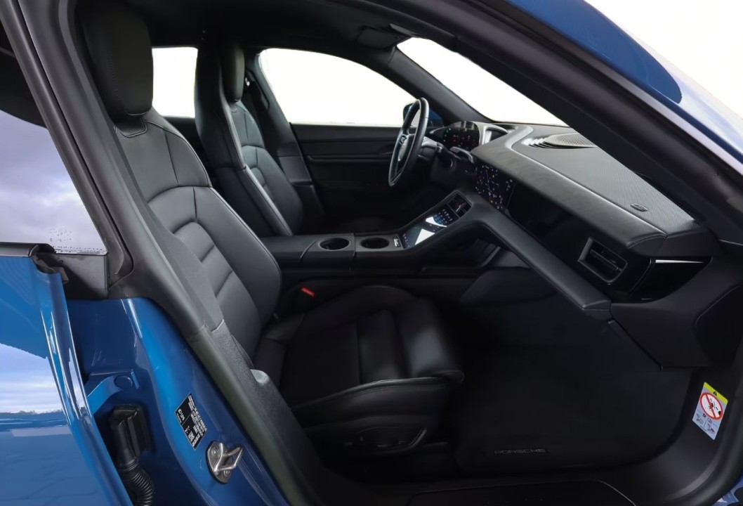 Porsche Taycan 4 Cross Turismo - foto 13