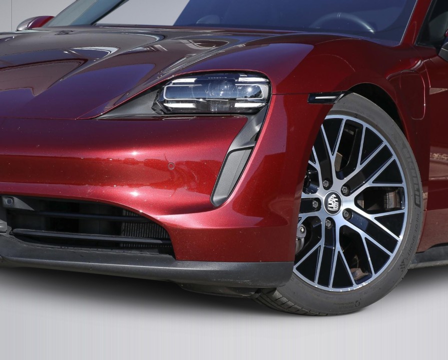 Porsche Taycan - foto 30